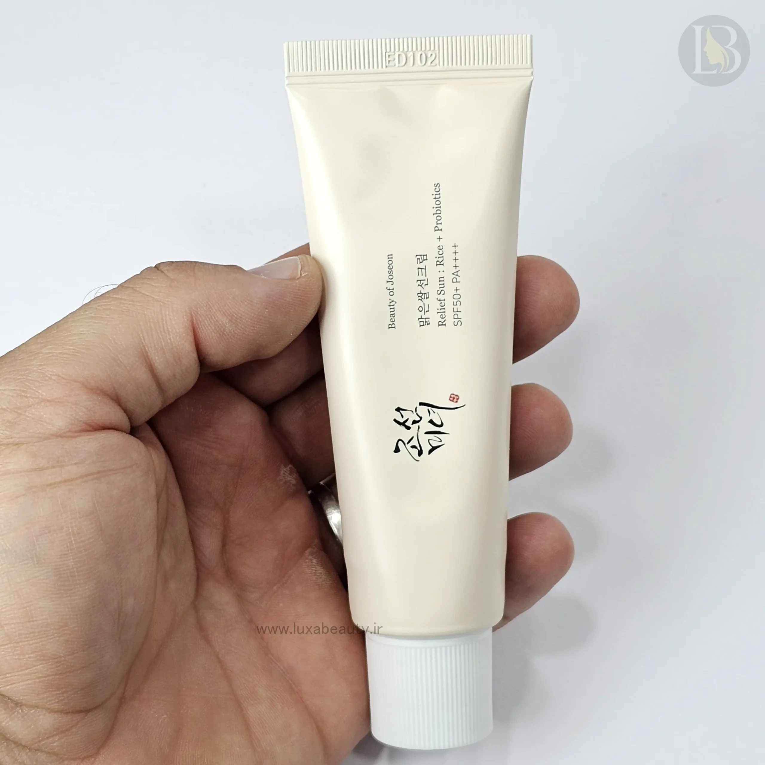 عکس طبیعی کرم ضد آفتاب بیوتی آف جوسان کرم ضد آفتاب بیوتی آف جوسان SPF50 اصل کرهای Beauty of Joseon Sunscreen