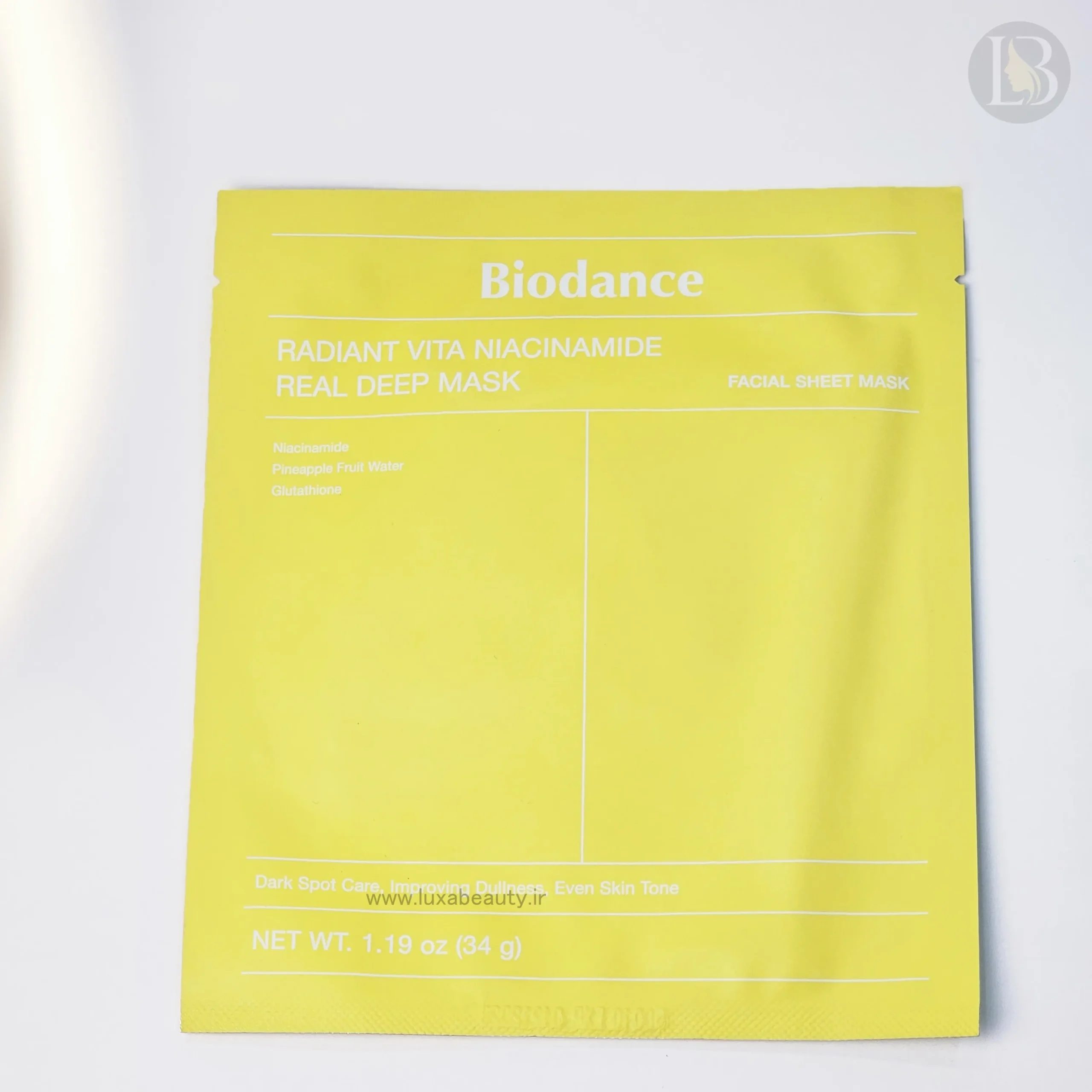 بافت سبک و جذب سریع ماسک نیاسینامید Biodance استفاده از ماسک ویتا نیاسینامید بایودنس برای شادابی و درخشندگی پوست